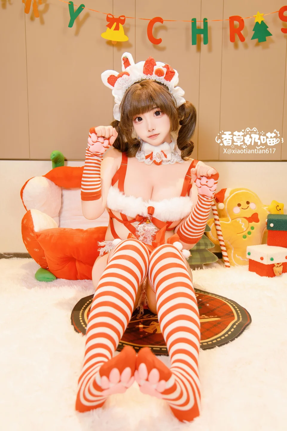 香草奶喵 - No.001 圣诞礼物 [135P,25V-1.04GB] tg@simisebaisi 【丝足阁】049.webp